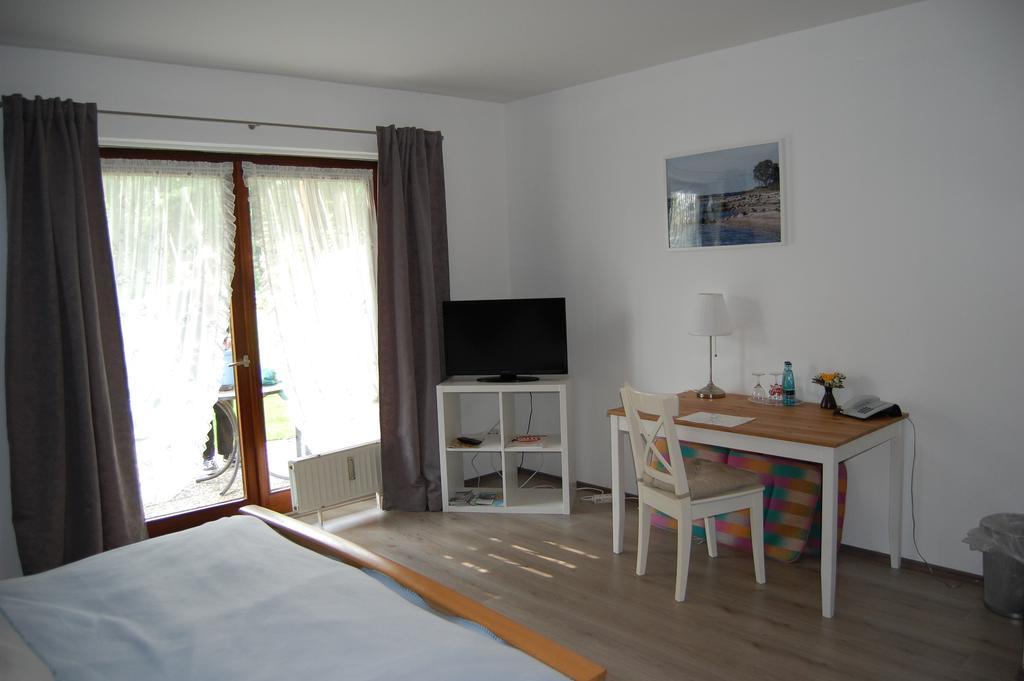 Hotel & Restaurant Schlei-Liesel Güby Esterno foto